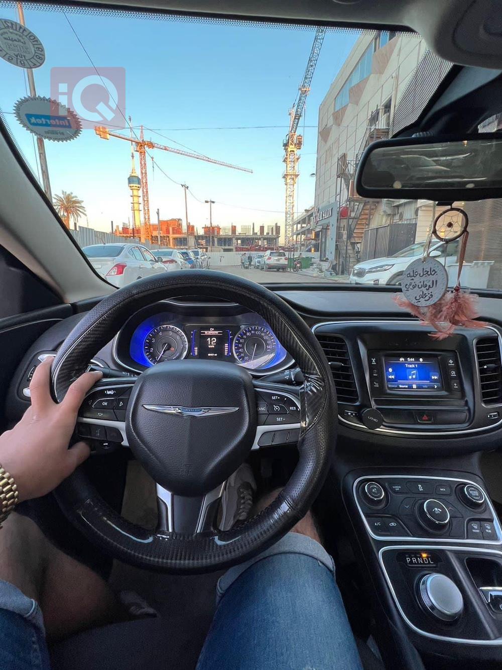 کرایسلەر 200